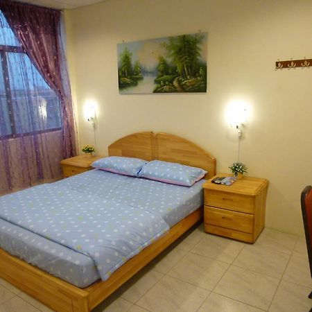 Sun Moon Star Hostel Budai Exterior photo