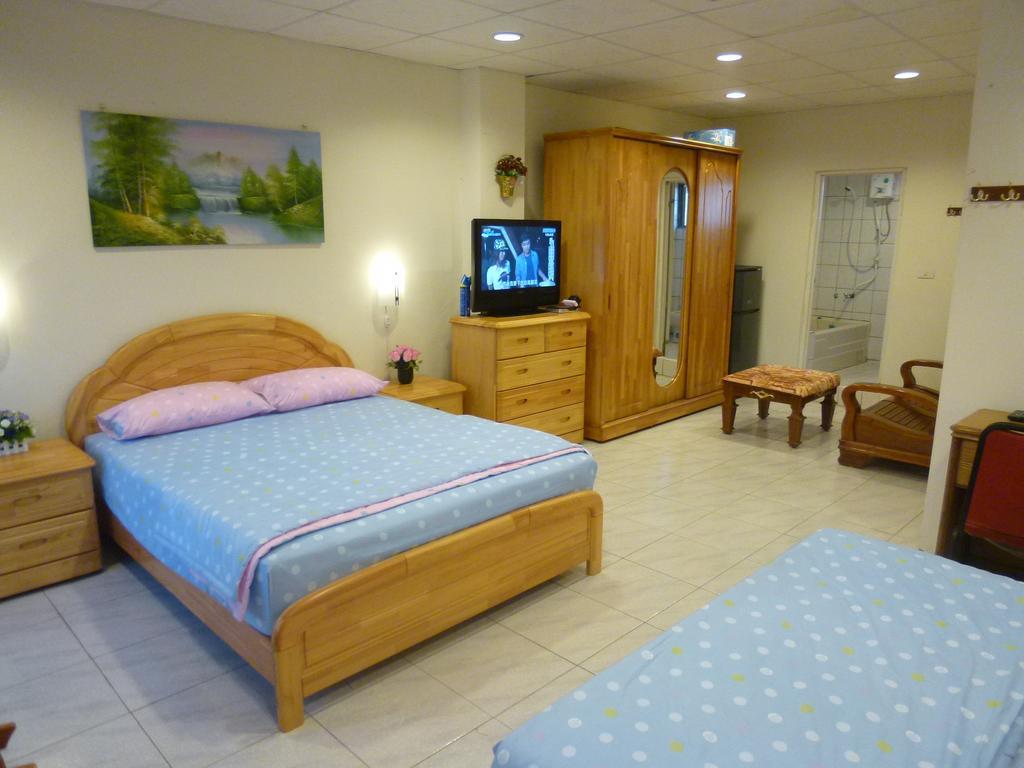 Sun Moon Star Hostel Budai Exterior photo
